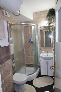 Un baño de VERA apartman