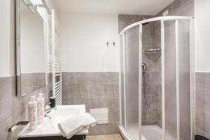 Brignole de Ferrari Refined Home by Wonderful Italy tesisinde bir banyo