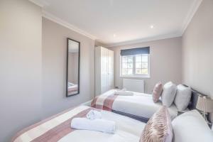 Galeriebild der Unterkunft 5 Bed Home Near Windsor with Garden, Parking in Datchet