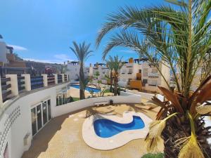 The swimming pool at or close to Lomas del Mar 5 Bajo