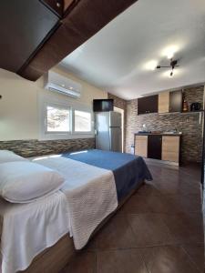 Gallery image of Sweet Maisonette in Skala Marion