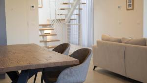 Fotografie z fotogalerie ubytování Villa Petra with a pool v destinaci Manerba del Garda