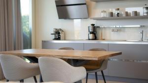 Fotografie z fotogalerie ubytování Villa Petra with a pool v destinaci Manerba del Garda