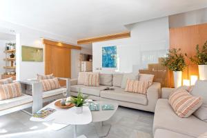 Posezení v ubytování Genteel Home Guadalvillas