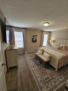 Ένα ή περισσότερα κρεβάτια σε δωμάτιο στο Beautiful NEW Wilmington Ranch