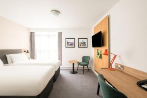 TV a/nebo společenská místnost v ubytování Holiday Inn Birmingham City by IHG