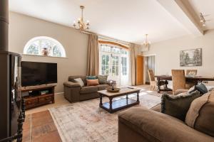 Χώρος καθιστικού στο Charming Rural Coach House Retreat - Wymondham