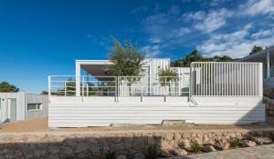 Budova, kde se vila nachází