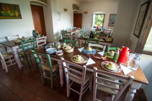 A restaurant or other place to eat at Agriturismo Giandriale