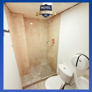 Koupelna v ubytování Hotel Toledo FL