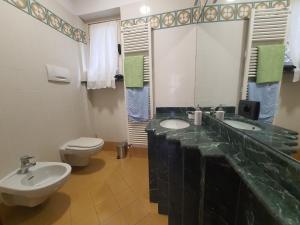 Ένα μπάνιο στο Casa Teodora Sirmione +12 φωτογραφίες