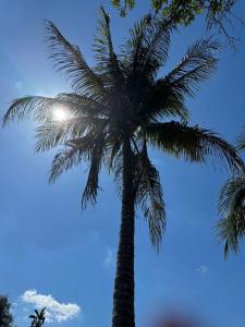 Gallery image of Waterfront Pool Paradise Luxe Home, Modern, Near Best Beachs Shopping,Hard Rock Casino Fun in Hallandale Beach +49 photos