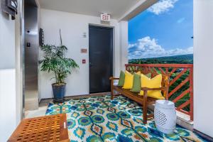 Svalir eða verönd á Panoramic Ocean Views At Wailea Beach Villas M511!