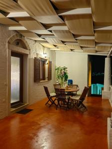 Afbeelding uit fotogalerij van Manos' Edem in Agia Marina