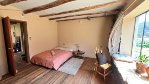 Кровать или кровати в номере Spacious Studio in Prime Area with Views and Top Wifi