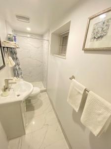 Ảnh trong thư viện ảnh của Anna's Bed & Breakfast ở Niagara Falls