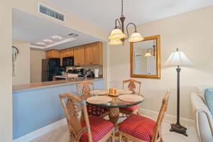 Gallery image of PSR #109 End Unit -First Floor and Close to The Lobby in Naples