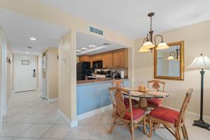 Gallery image of PSR #109 End Unit -First Floor and Close to The Lobby in Naples