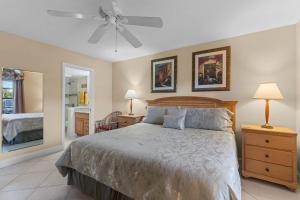 Gallery image of PSR #109 End Unit -First Floor and Close to The Lobby in Naples