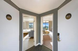 Foto Darwinis asuva majutusasutuse Exclusive Harbourfront - Two Adjacent Stays with Pool galeriist
