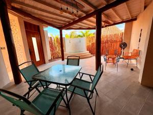 Uma área de estar em Cabanas Jaalkab