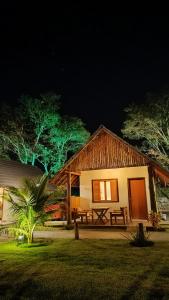 Taman di luar Villacoco