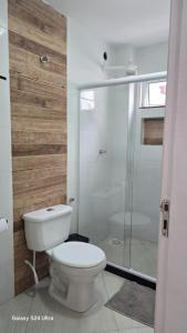 Koupelna v ubytování CASA EM BUZIOS OASIS 5 SUITES ATE 14 PESSOAs + 63 fotografií