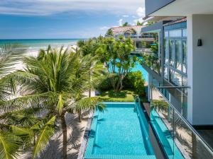 Bazén v ubytování KOI Resort & Residence Da Nang nebo v jeho okolí