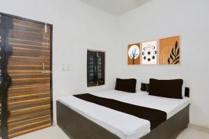 Gallery image of Hotel O THE RED CAP INN in Garhi Harsāru +21 photos