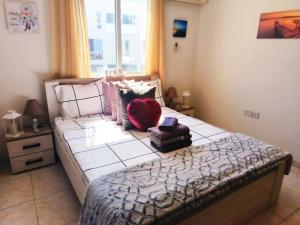 Imagen de la galería de Stop! Take a look - 1 bed appt in Oroklini!, en Oroklini