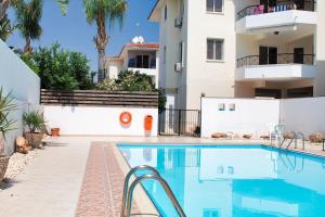 Imagen de la galería de Stop! Take a look - 1 bed appt in Oroklini!, en Oroklini