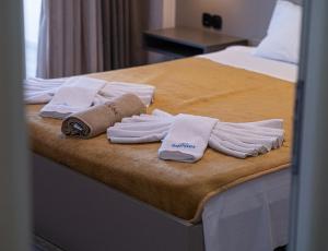 Ένα ή περισσότερα κρεβάτια σε δωμάτιο στο Hotel Dionysos Polichrono