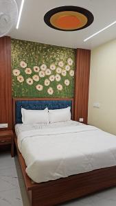Postel nebo postele na pokoji v ubytování kangaroo hotel