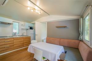 Gallery image of Hungarospa Thermal Camping Mobilház in Hajdúszoboszló