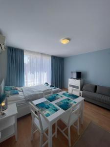 A seating area at Nessebar Fort Club - Prestige Apartments Még 37 kép