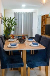 Χώρος καθιστικού στο Lindo apartamento em condominio dois ar cond