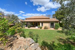 Casa pequeña con jardín y patio en Alondra, en Jávea