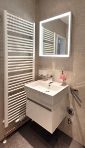 Ένα μπάνιο στο Warnemünde Fischer`s Hus 10139