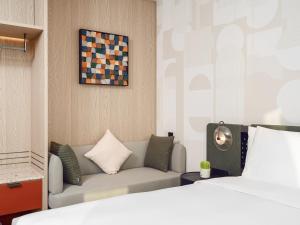 EVEN Hotel 上海金桥逸衡酒店客房内的一张或多张床位