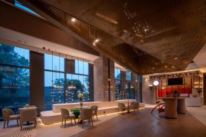 EVEN Hotel 上海金桥逸衡酒店的休息区