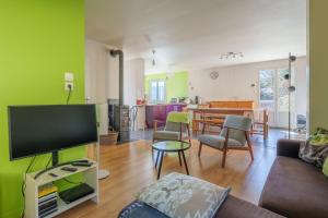 Et tv og/eller underholdning på L'Echo Bleu - Vue Montagne