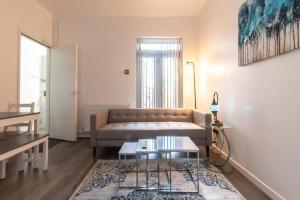 Postel nebo postele na pokoji v ubytování Spacious Contractor 5BR - Wi-Fi, Parking