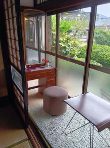 Posezení v ubytování 駅前宿舎 禪 shared house zen