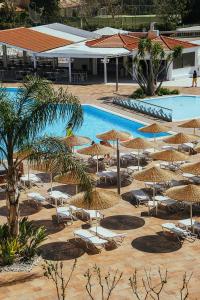 Bazén v ubytování Leonardo Kolymbia Resort Rhodes nebo v jeho okolí