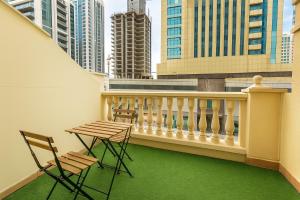 Μπαλκόνι ή βεράντα στο Classy Studios for Ladies in Dubai, Marina فتيات فقط