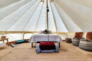 约书亚树Unique Joshua Tree Glamping Retreat with Pool Ideal for Adventurous Getaways in California的相册照片