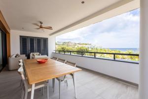 Μπαλκόνι ή βεράντα στο The Shore at Blue Bay Golf & Beach Resort