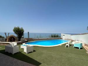 Πισίνα στο ή κοντά στο Villa Baia Smeralda by Holiday World