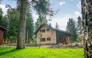 Zahrada ubytování Nice Home In Mrkopalj With Sauna