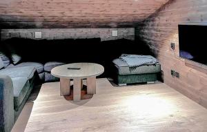 Ένα ή περισσότερα κρεβάτια σε δωμάτιο στο Beautiful Apartment In Idre With Sauna